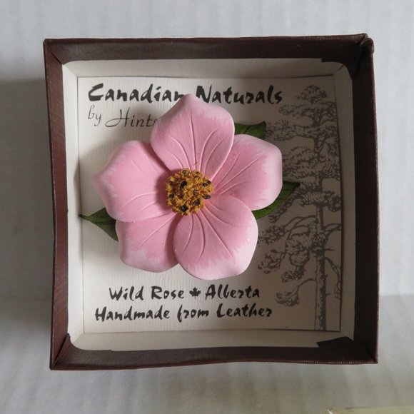 Vintage Handcrafted Leather by Hinterland Alberta - Wild Rose Brooch, NWT - Picture 2 of 6